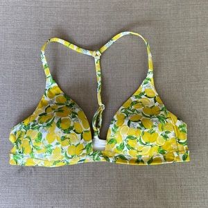 Lululemon sunsoaker bikini top 🍋